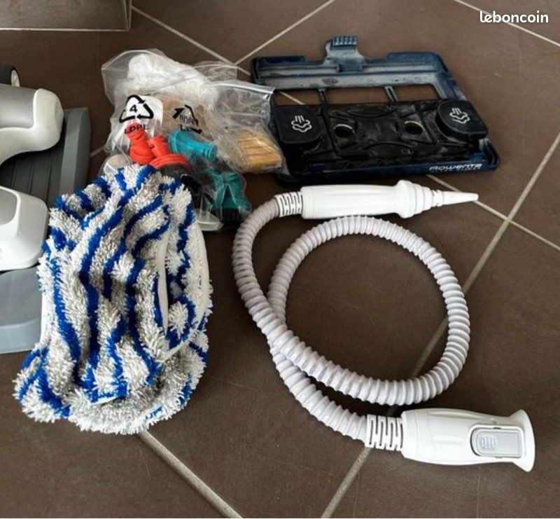 Rowenta Clean & Steam – Aspirateur & nettoyeur vapeur (image 3)