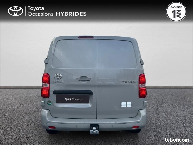 Toyota PROACE Medium 2.0 D-4D 180 Business BVA MY20 (image 4)