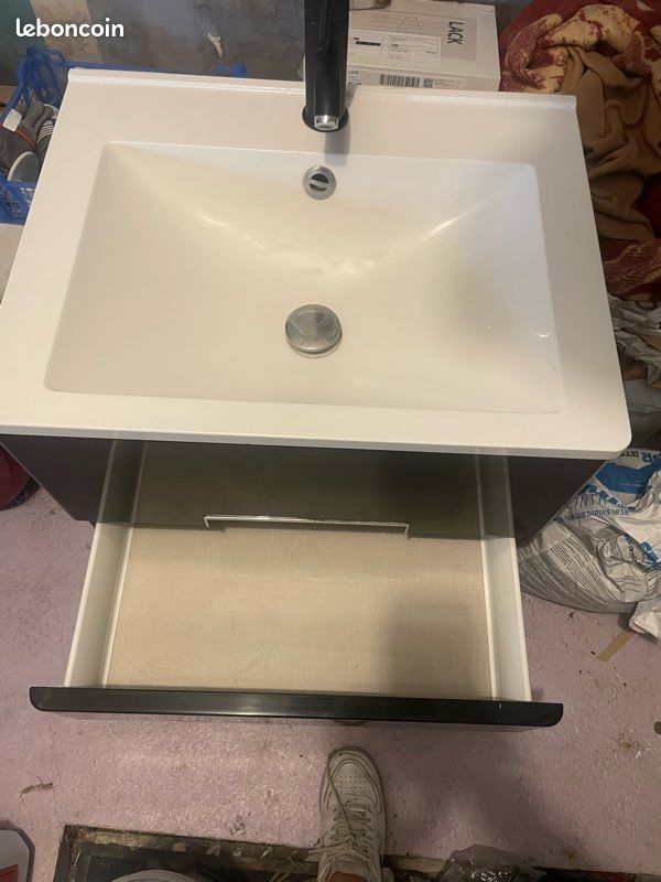 Lavabo suspendu (image 4)