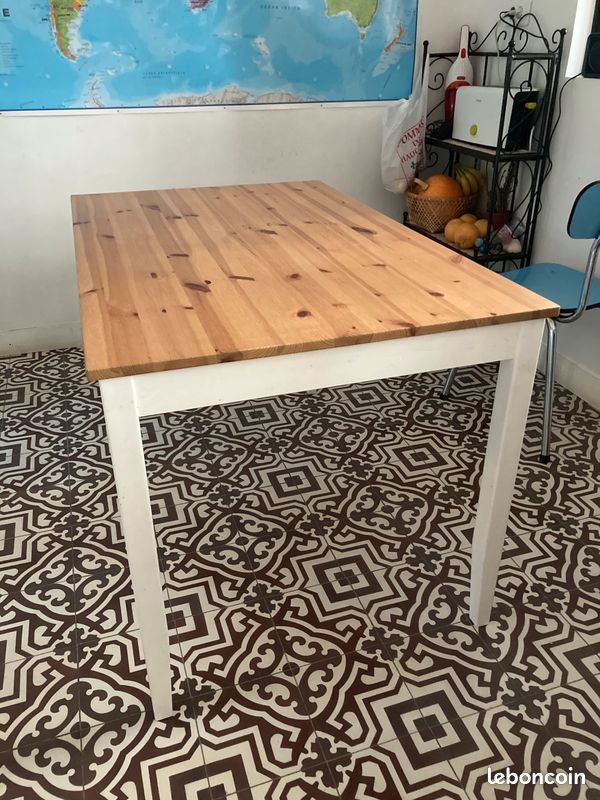 Table de salle à manger (image 3)
