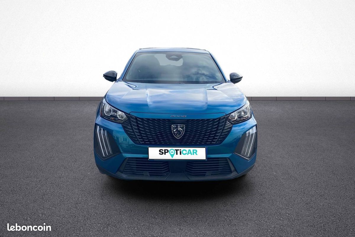 PEUGEOT 2008 Hybrid 145 e-DCS6 Business (image 2)