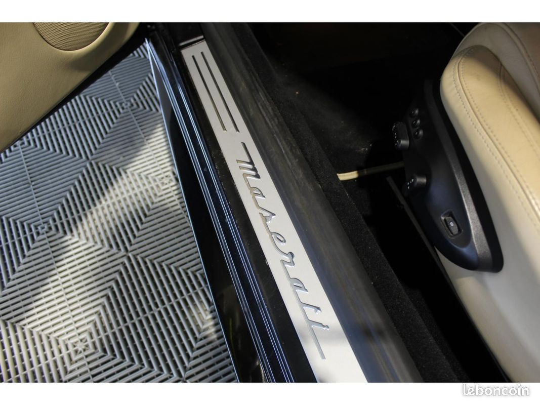 MASERATI GRANCABRIO 4.7i V8 - 440 - BVA CABRIOLET . PHASE 1 (image 36)