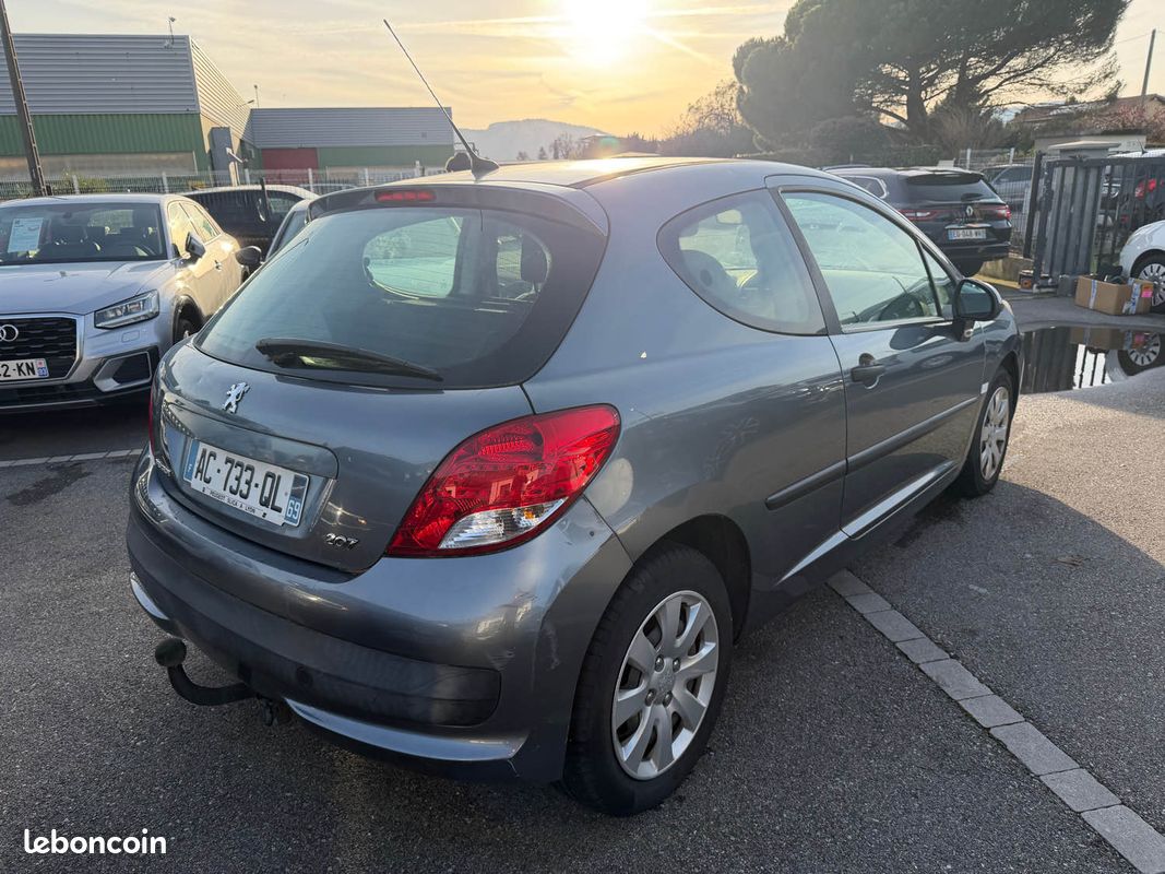 Peugeot 207 affaire 1.6 hdi 90 pack cd clim confort garantie (image 3)
