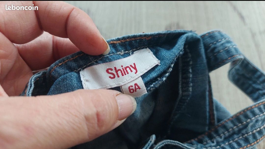 Robe en jean fin avec broderie t 6 ans bon état (image 6)