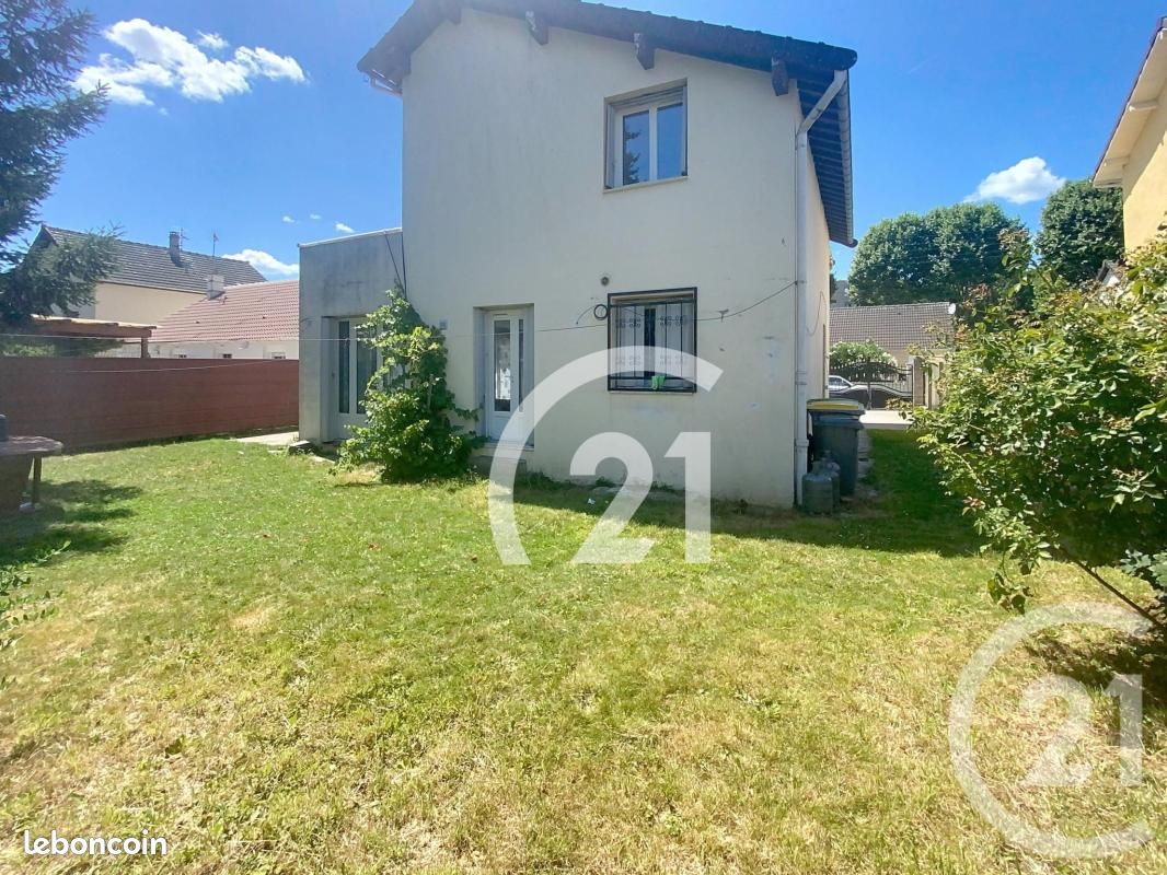 Maison 7 pièces 148 m² · à Villiers-le-Bel · 148 m² · 323 000 €