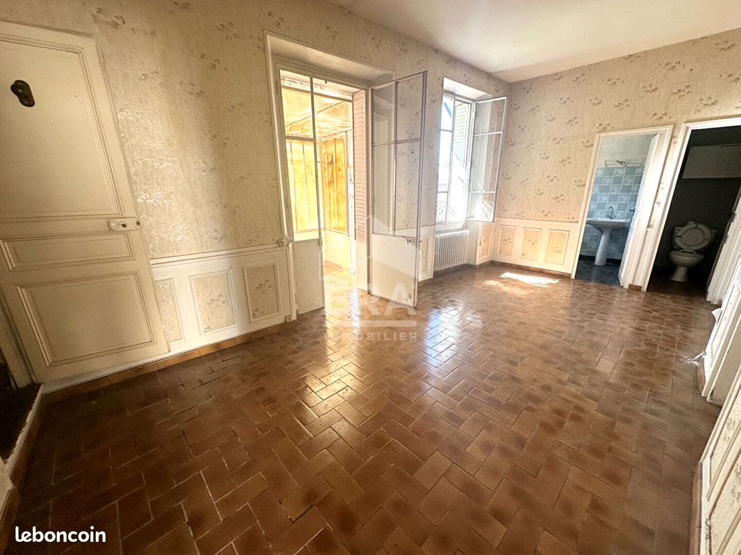Appartement 3 pièces 68 m² · à Montereau-Fault-Yonne · 68 m² · 103 000 €