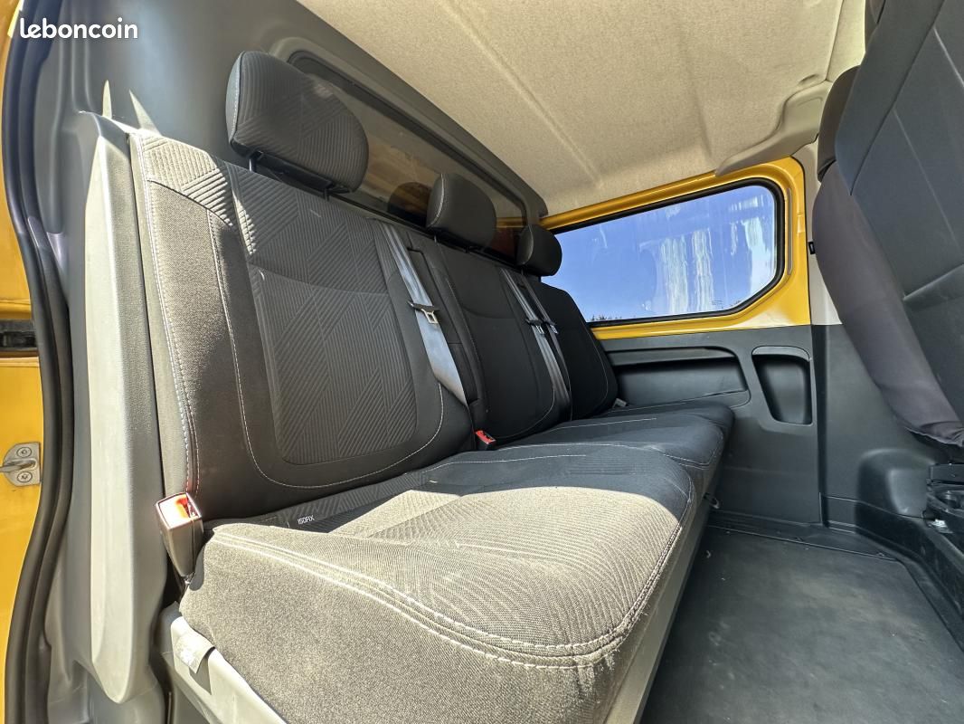 Renault Trafic 1.6 DC1 125 CH BVM6 L2H1 CABINE APPROFONDIE 6 PLACES / MOTEUR A CHAINE (image 13)