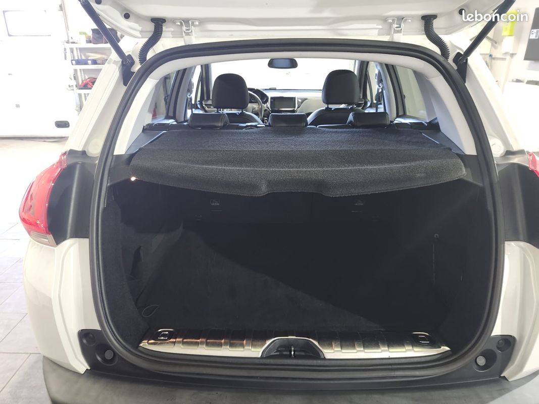 Peugeot 2008 1.6 HDI 120 BV6 - Crossway (image 7)