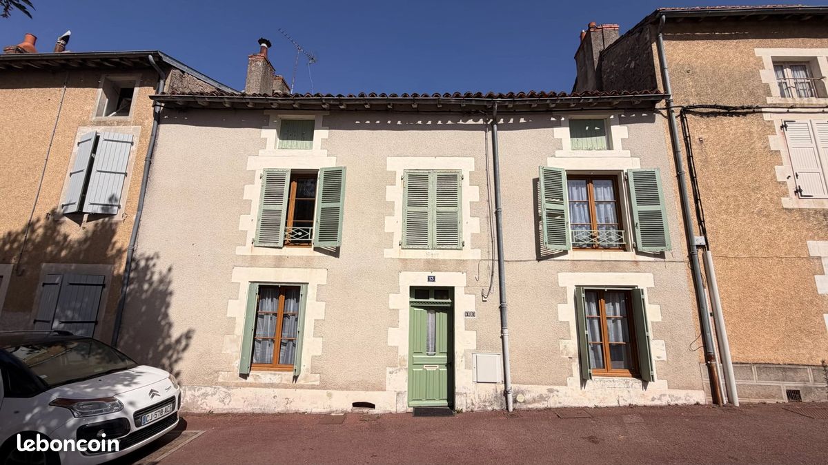 Maison 6 pièces 111 m² · à Montmorillon · 111 m² · 162 410 €
