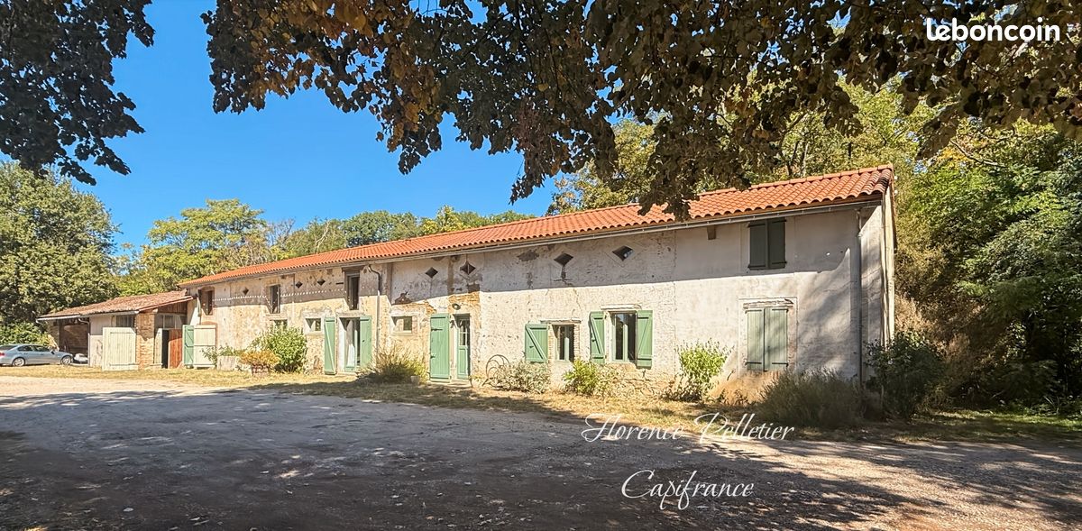 Maison 7 pièces 243 m² · à Lavaur · 243 m² · 321 000 €