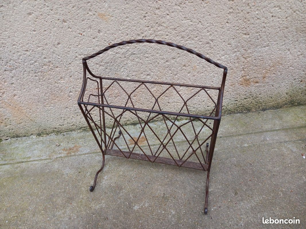 Porte-revues vintage (image 2)
