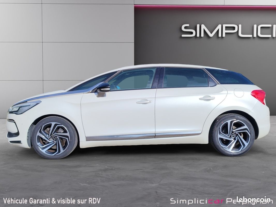 DS DS5 Hybrid 4x4 ETG6 Sport Chic - Caméra de Recul - Palettes au volant - Clim Bizone - Garantie 12 Mois (image 6)