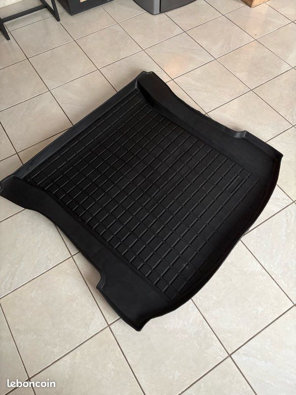 Tapis coffre Tesla (image 3)
