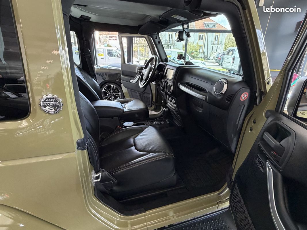 Jeep Wrangler 2.8 CRD 200 FAP Sahara BVA (image 7)