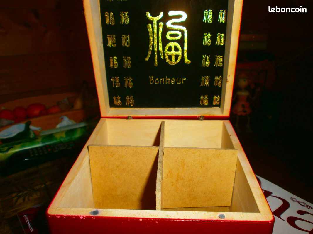 Boîte à collations en Bois Massif Style Chinois Grille divisée Plateau de Fruits secs Ornement Vintage pour la Maison Salon Candy Nut (Taille Unique