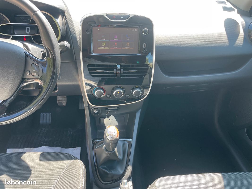 Renault clio iv 1.5 dci 90 zen eco2 (image 9)