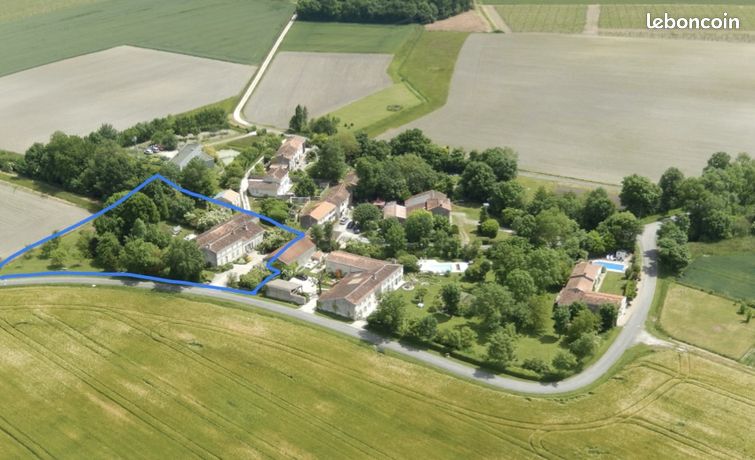 Propriété 8 pièces 267 m²