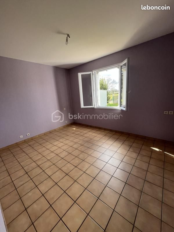 Pavillon 4 pièces 82 m² - Vasles 79340 (image principale 8)