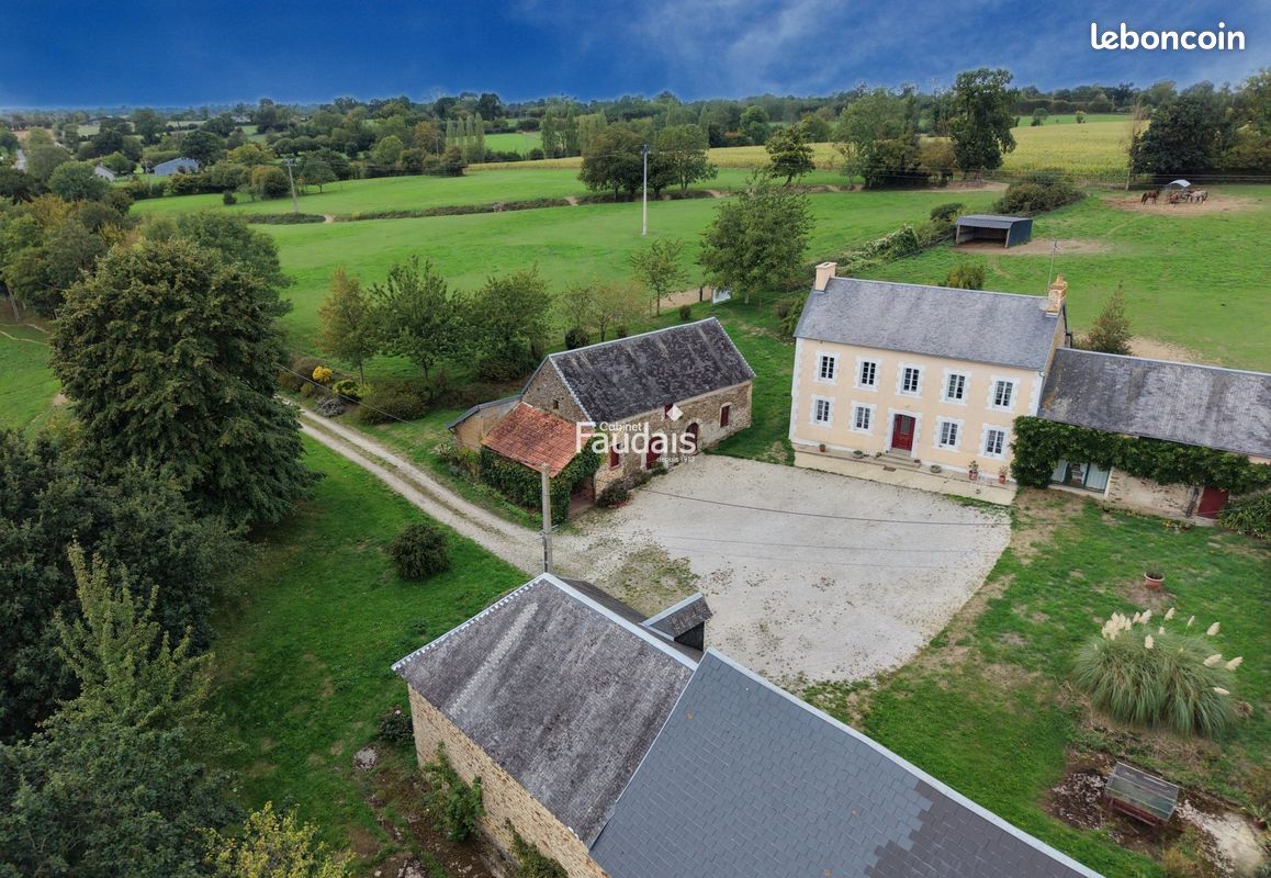 Maison 6 pièces 185 m² · à Saint-André-de-l'Épine · 185 m² · 381 000 €