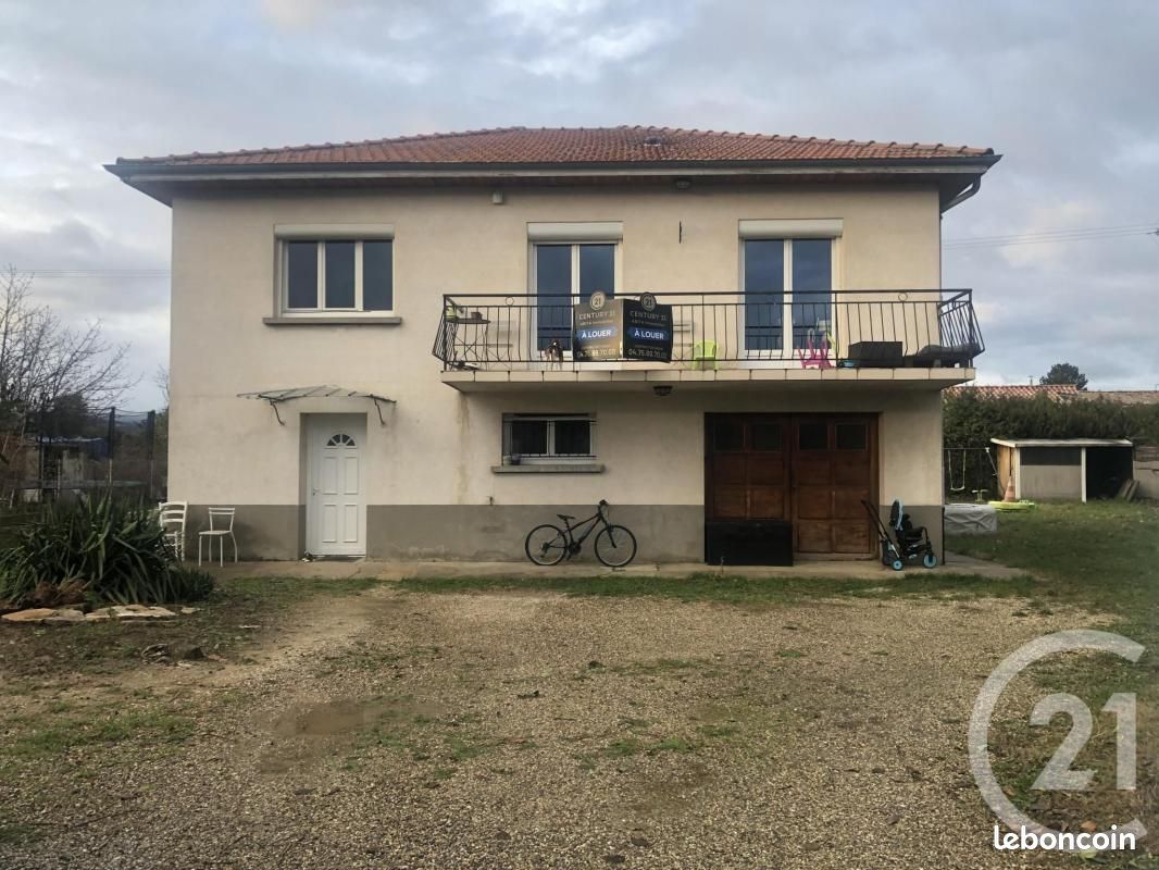 Maison 6 pièces 134 m² · à Sablons · 134 m² · 910 €/mois