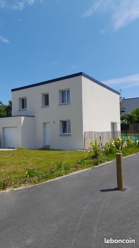 Maison 5 pièces 107 m² · à Plonéour-Lanvern · 107 m² · 1 015 €