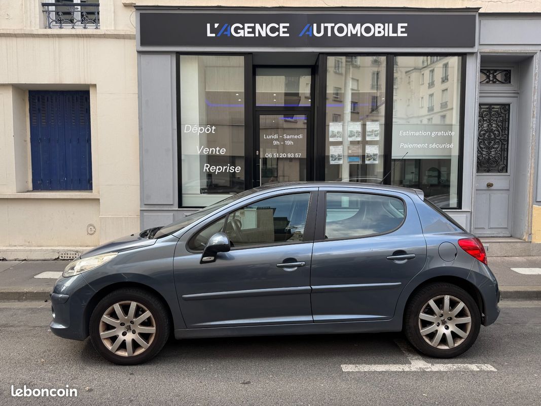 PEUGEOT 207 1.6 120ch Exécutive - 2ème Main / Courroie Accessoire OK (image 2)