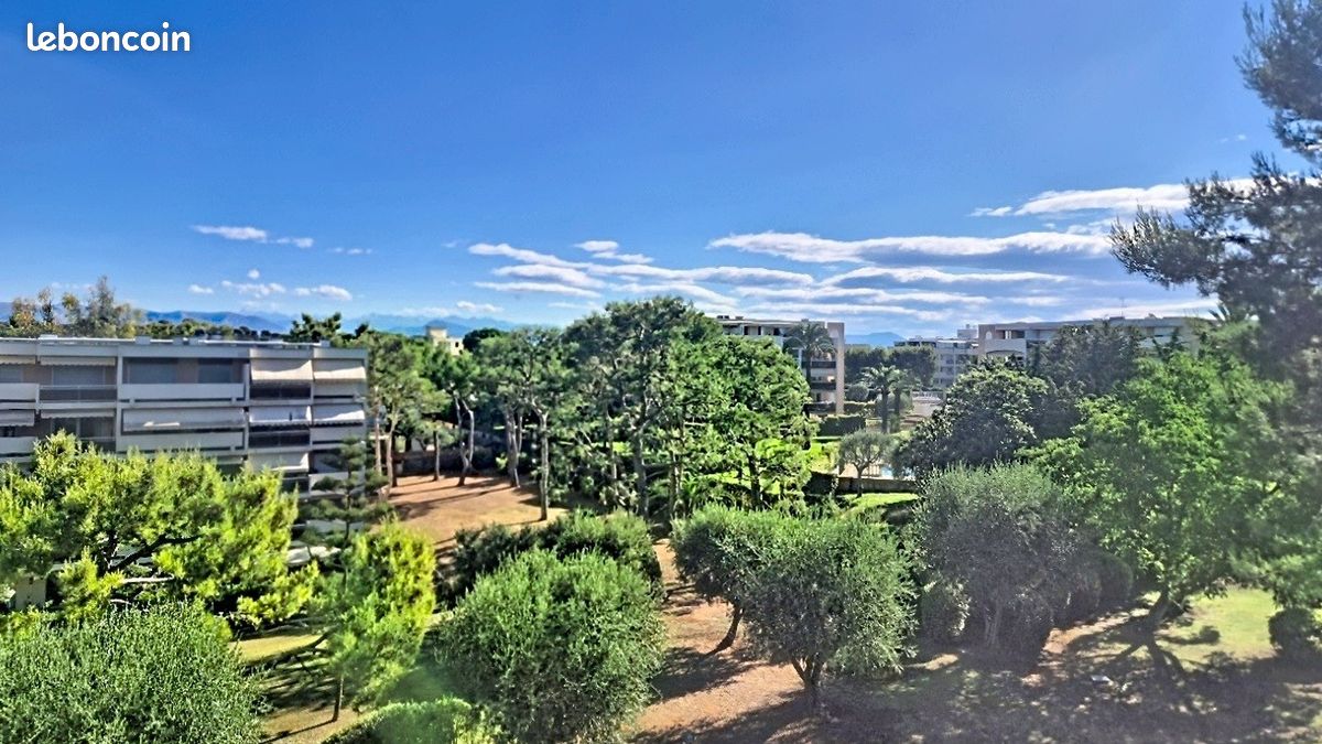 Appartement 2 pièces 37 m² · à Antibes · 37 m² · 215 000 €