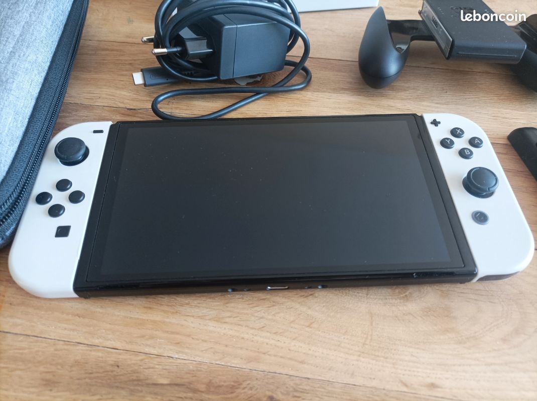 Nintendo Switch Oled (image 2)