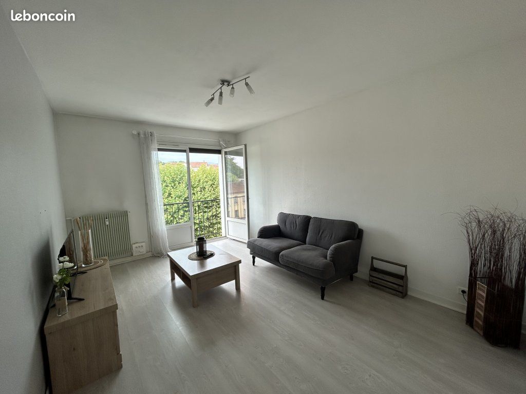 Appartement 2 pièces 51 m² · à Montbrison · 51 m² · 615 €