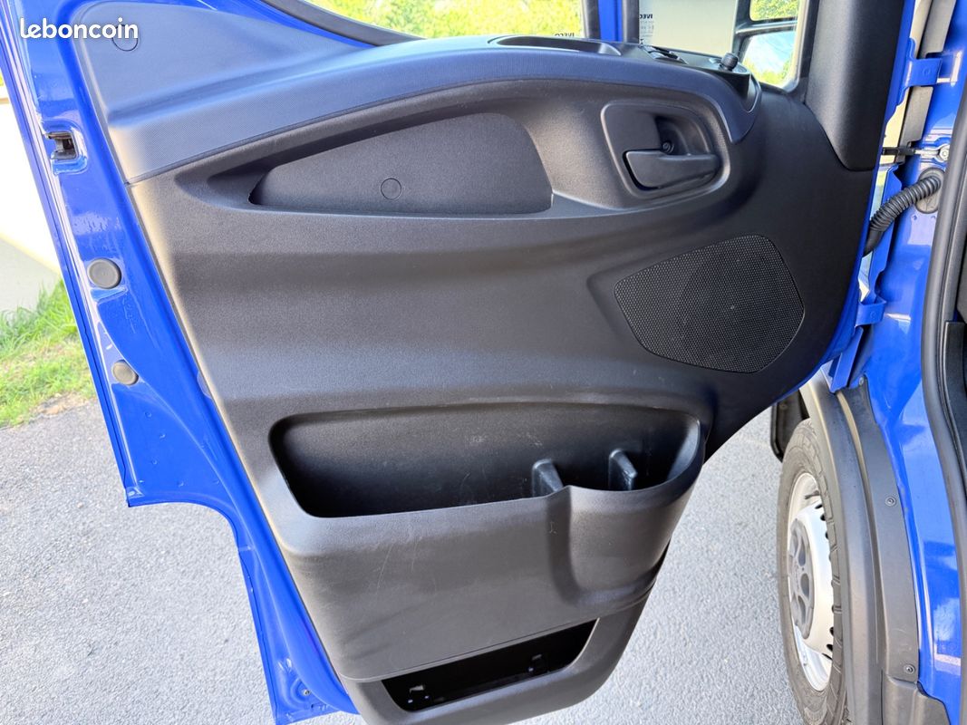 Iveco DAILY 35S14 HIMATIC CAISSE 24 M3 CORSIN ✅ 20825 HT ✅ (image 8)