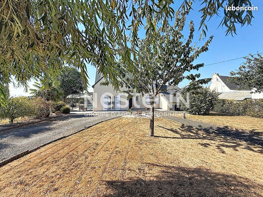 Maison 7 pièces 195 m² · à Saint-Augustin-des-Bois · 195 m² · 350 000 €