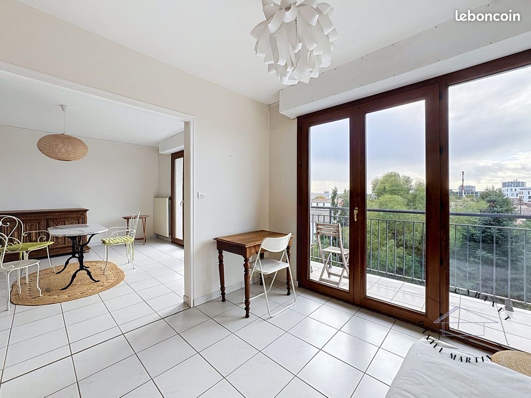 Appartement 2 pièces 55 m² · à Bègles · 55 m² · 827 €/mois