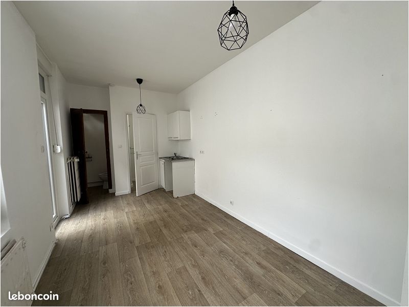 Appartement 1 pièce 17 m² · à Lille · 17 m² · 446 €