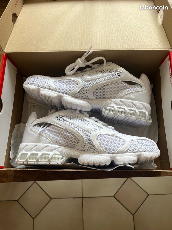 Nike spiridon cage 2 (image 1)