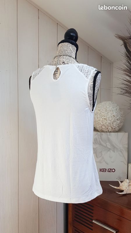 Top débardeur blanc fluide avec empiècement dentelle / macramé (image 7)