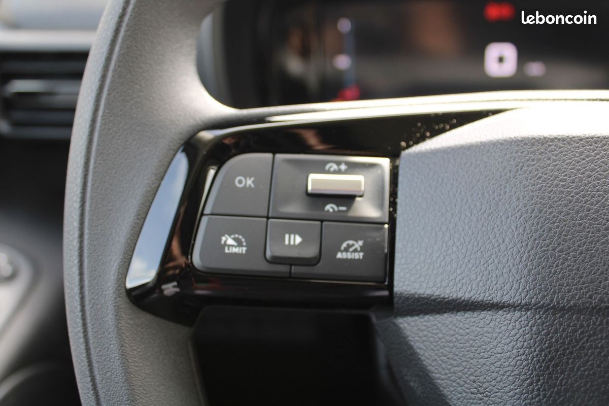 Citroen BERLINGO 5 M CONFORT BOITE 6V DIESEL 100 CV GRAND GPS 3D 2X CAMÉRA RÉGULATEUR BLUETOOTH (image 12)