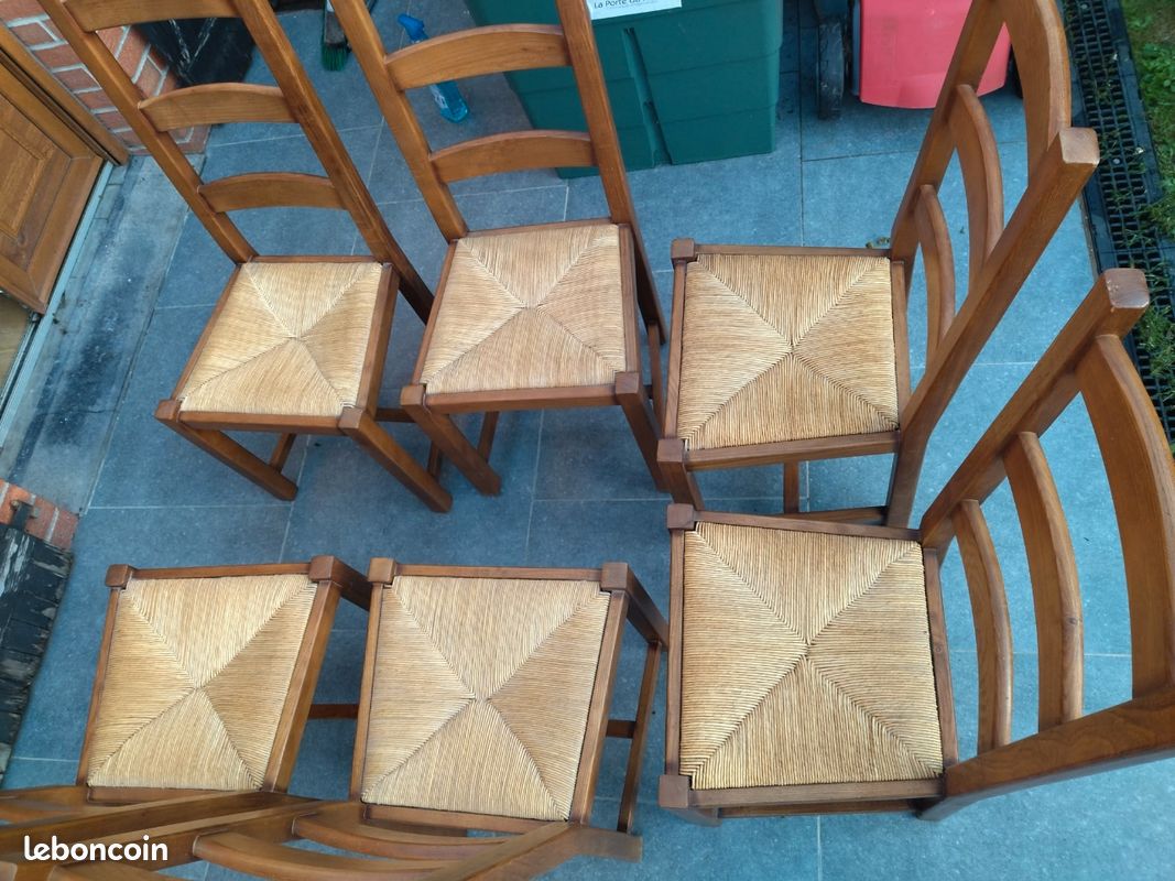 Lot de 6 chaises en bois (image 1)