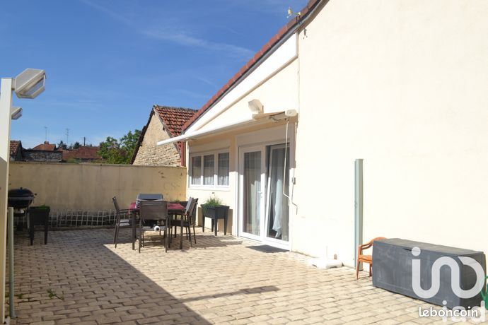 Propriété 6 pièces 147 m²