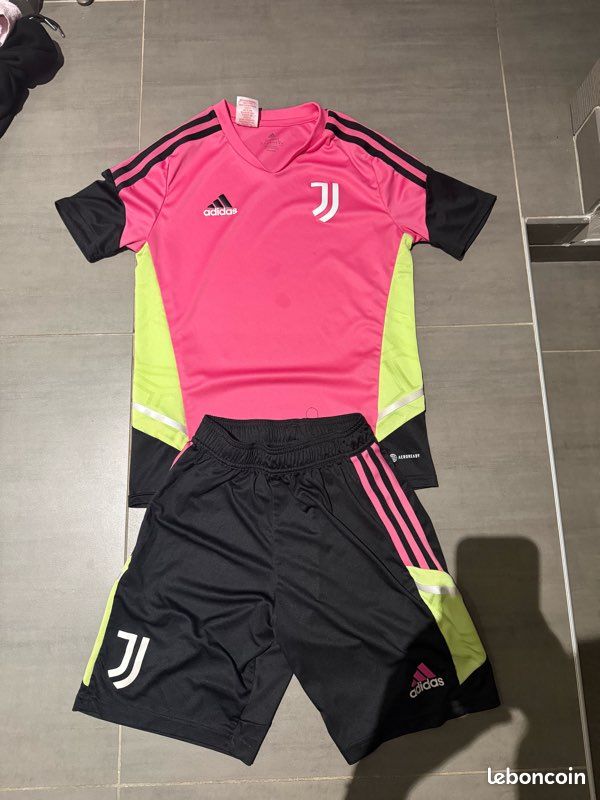 Ensemble foot juventus (image 1)