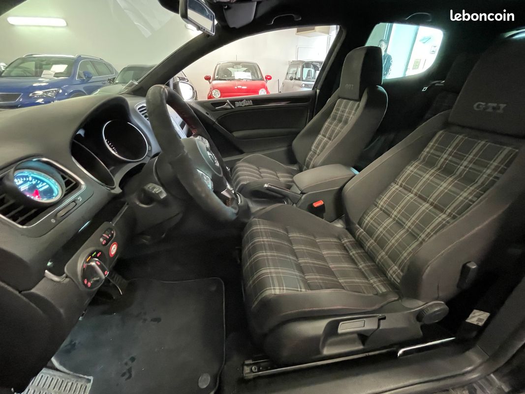 VOLKSWAGEN GOLF VI GTi 2.0 TSi 210 (image 10)