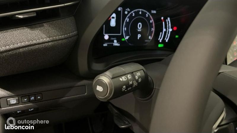 Lexus Lbx 1.5 136ch Business Plus 2WD MY26 (image 23)