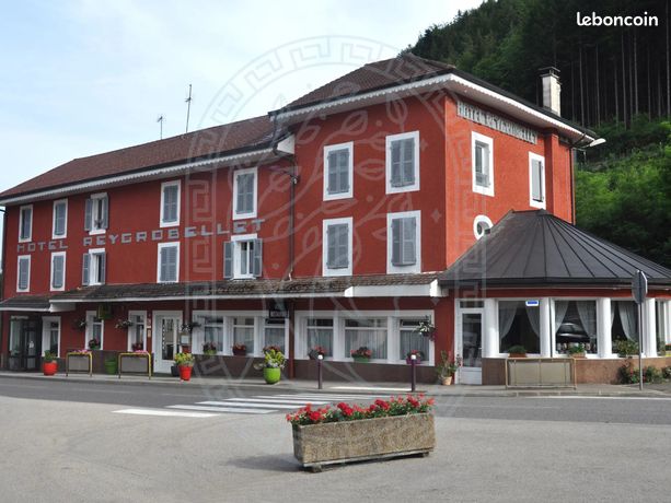 Appartement 650 m² Saint-Germain-de-Joux