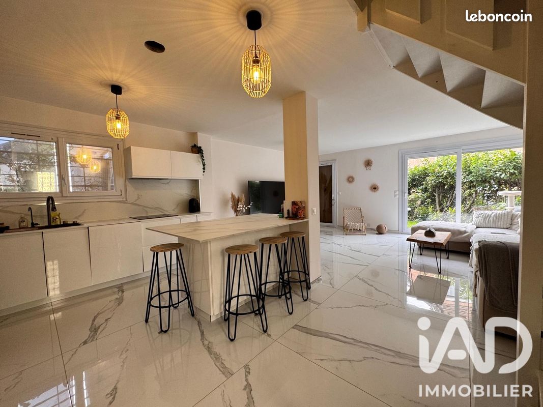 Maison 5 pièces 97 m² · à Noiseau · 97 m² · 350 000 €