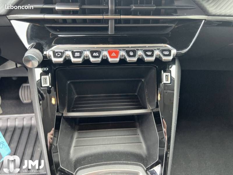 PEUGEOT 208 PureTech 100 S&S BVM6 Style (image 17)