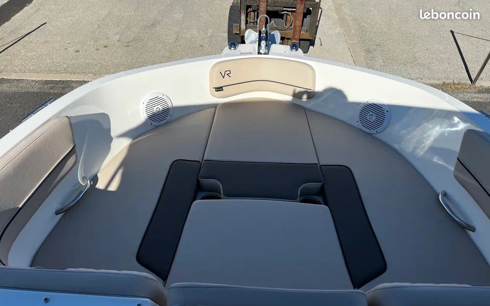 Bayliner VR6 Bow-Rider (image 7)