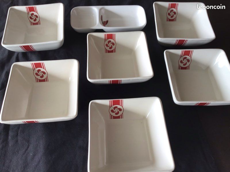 VAISSELLE Pays basque: 6 assiettes avec piment Espelette et ravier (image 1)