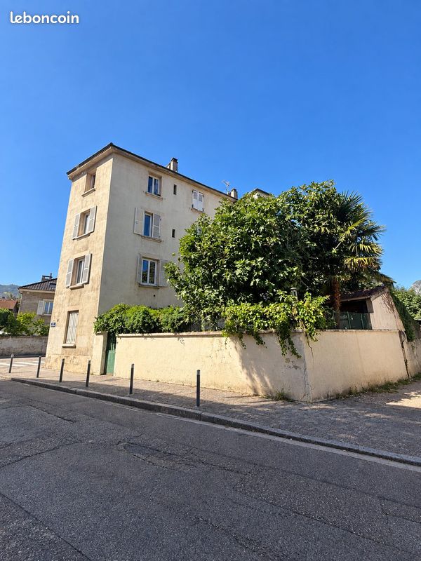Appartement 2 pièces 38 m² · à Grenoble · 38 m² · 109 000 €