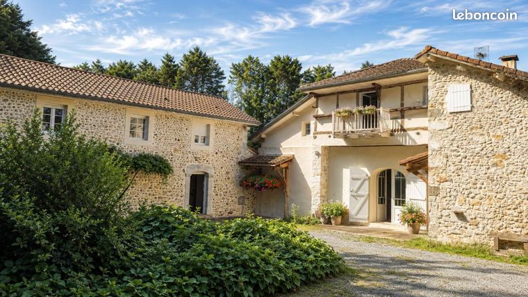 Propriété 10 pièces 340 m²