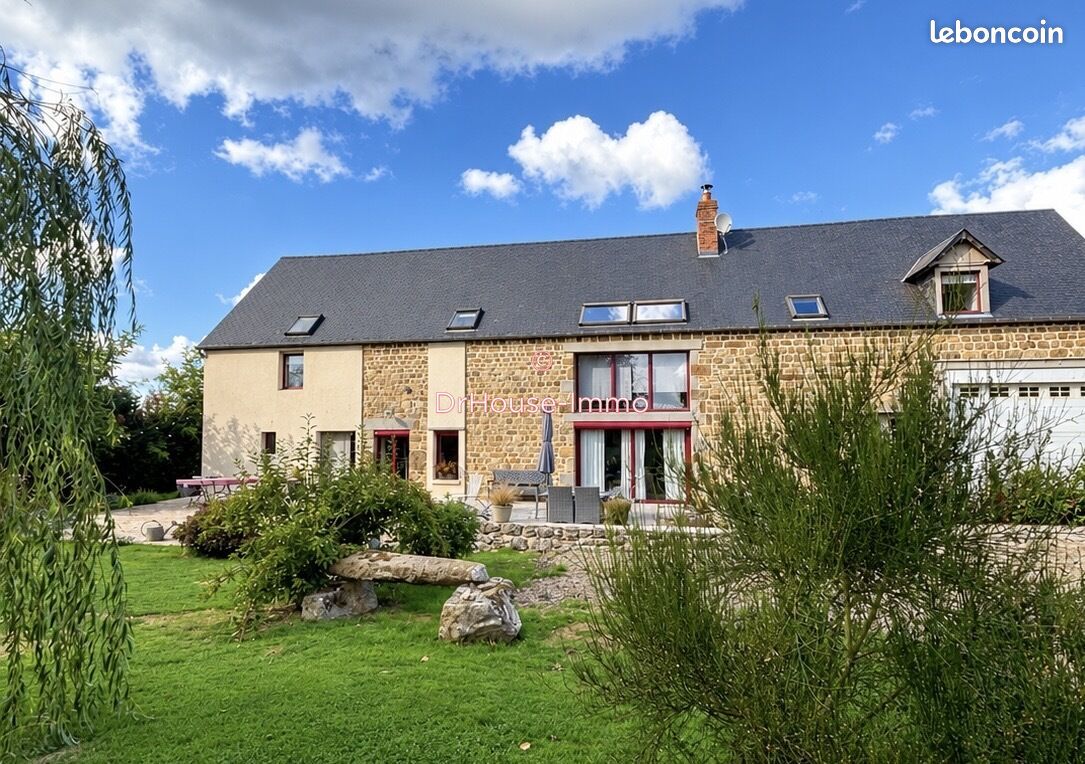 Maison 7 pièces 225 m² · à Vire Normandie · 225 m² · 360 000 €