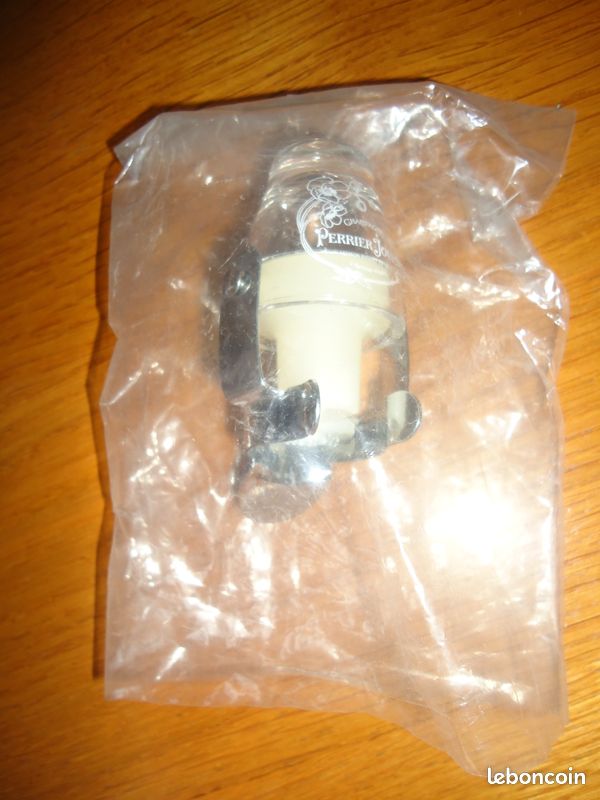 Bouchon champagne ( pièce rare ) neuf jamais utilisé (image 7)